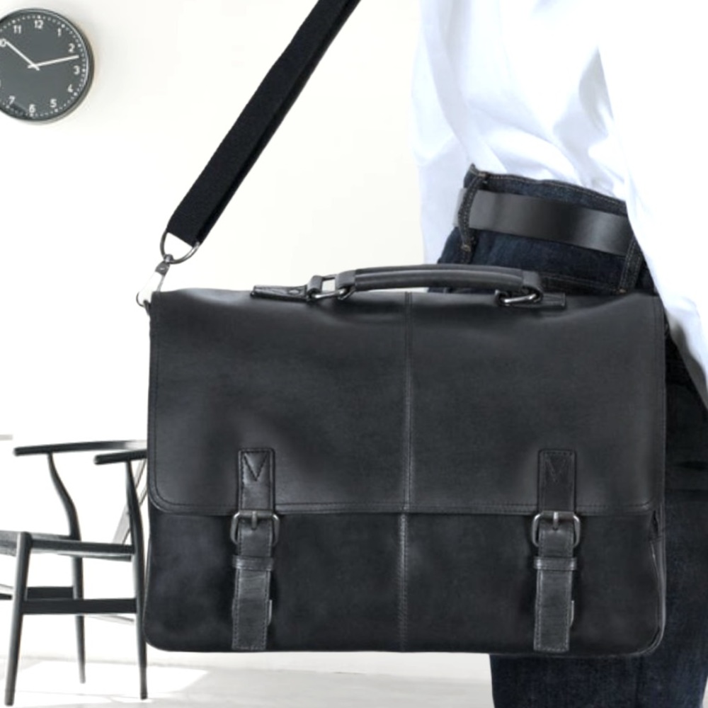 Wilsons leather expandable laptop bag messenger case crossbody strap vintage
